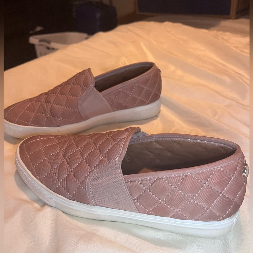 Steve Madden quilted sneaker